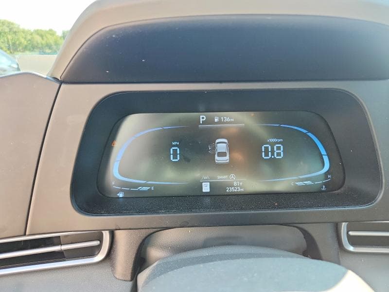 2024 HYUNDAI ELANTRA SE 9