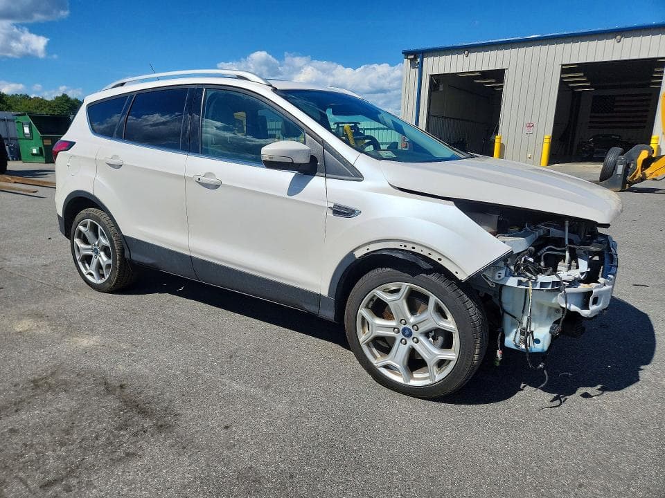 2019 FORD ESCAPE TITANIUM 4