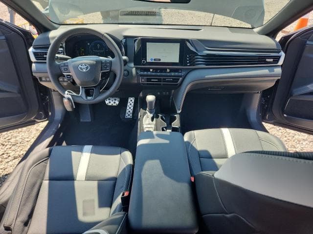 2026 TOYOTA CAMRY SE 8
