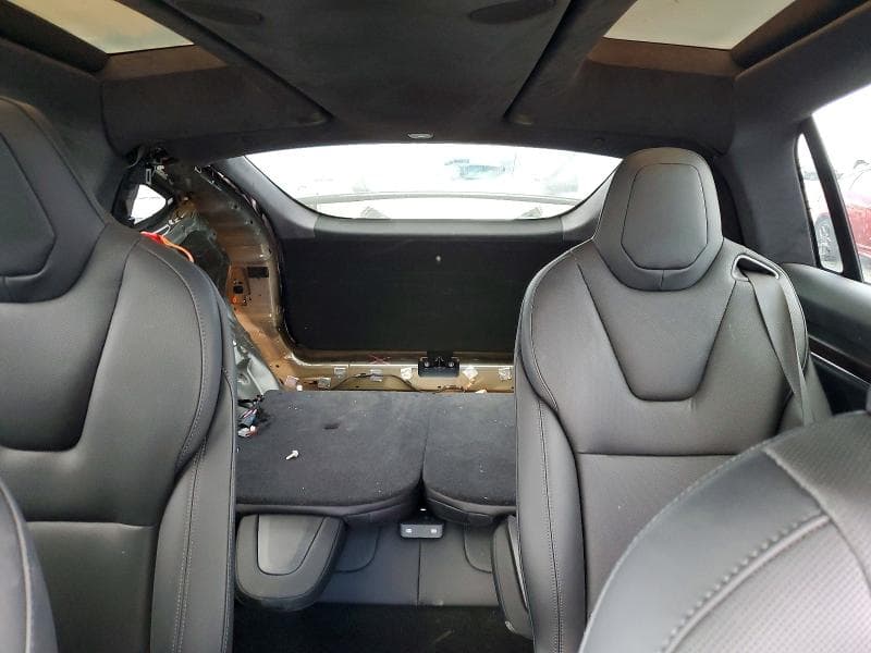 2025 TESLA MODEL X 10