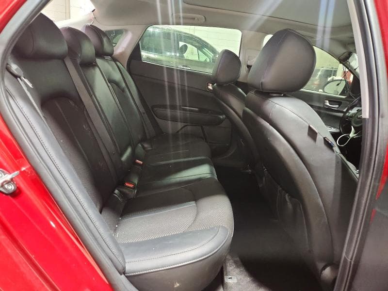 2018 KIA OPTIMA S 10