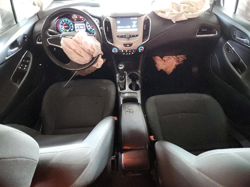 2017 CHEVROLET CRUZE LS 8