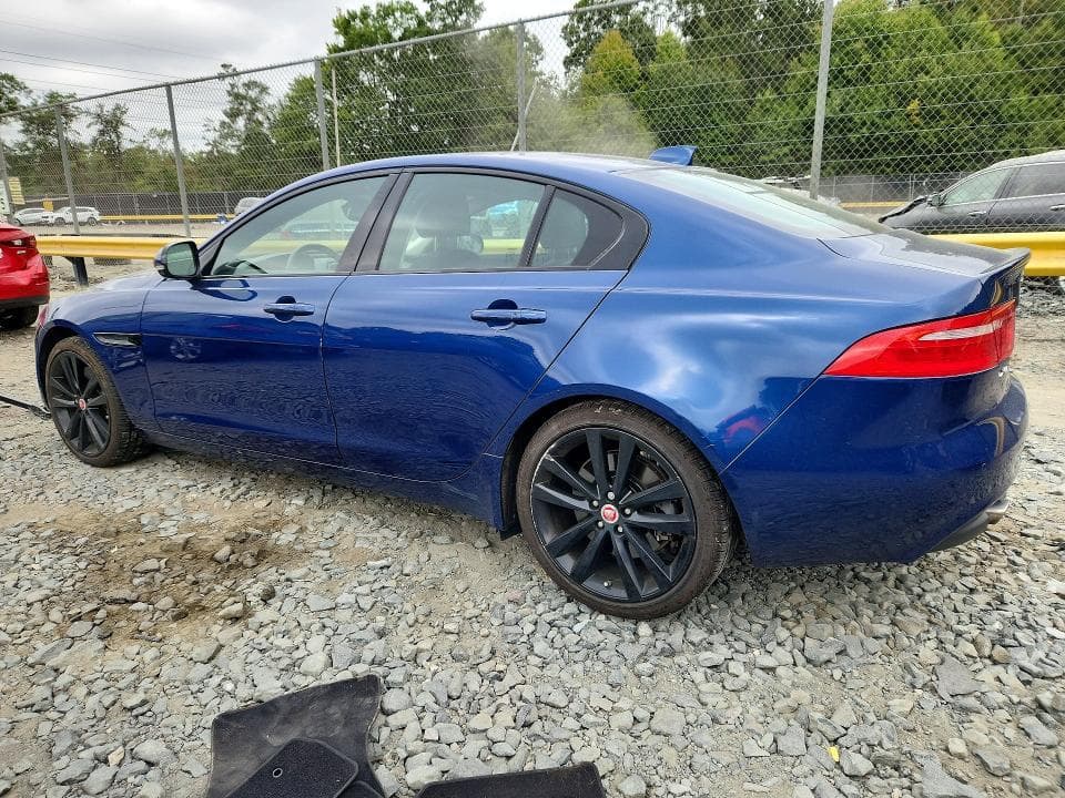 2017 JAGUAR XE PRESTIGE 2