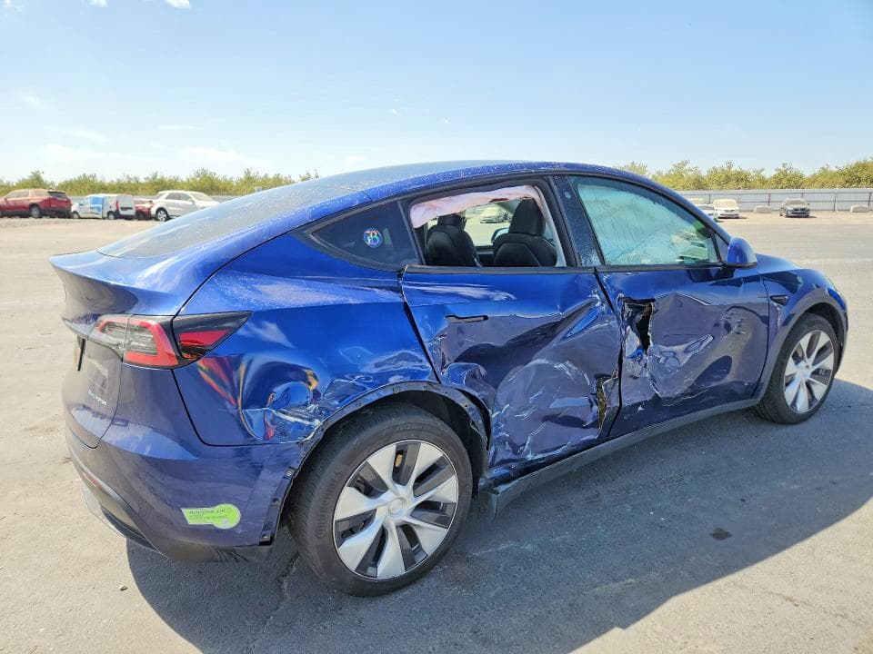 2023 TESLA MODEL Y 3