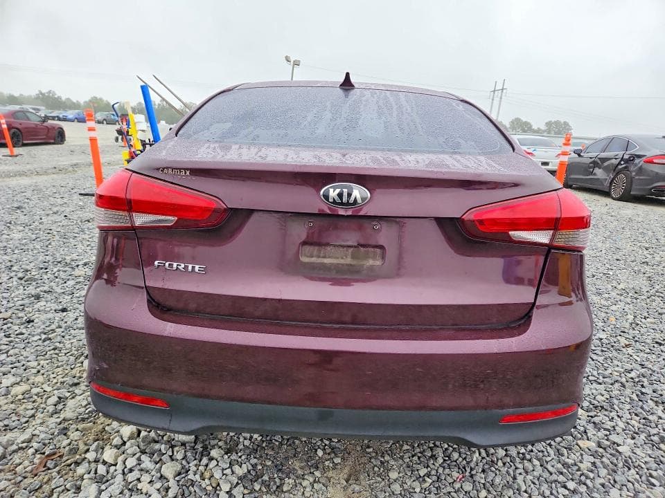 2017 KIA FORTE LX 6