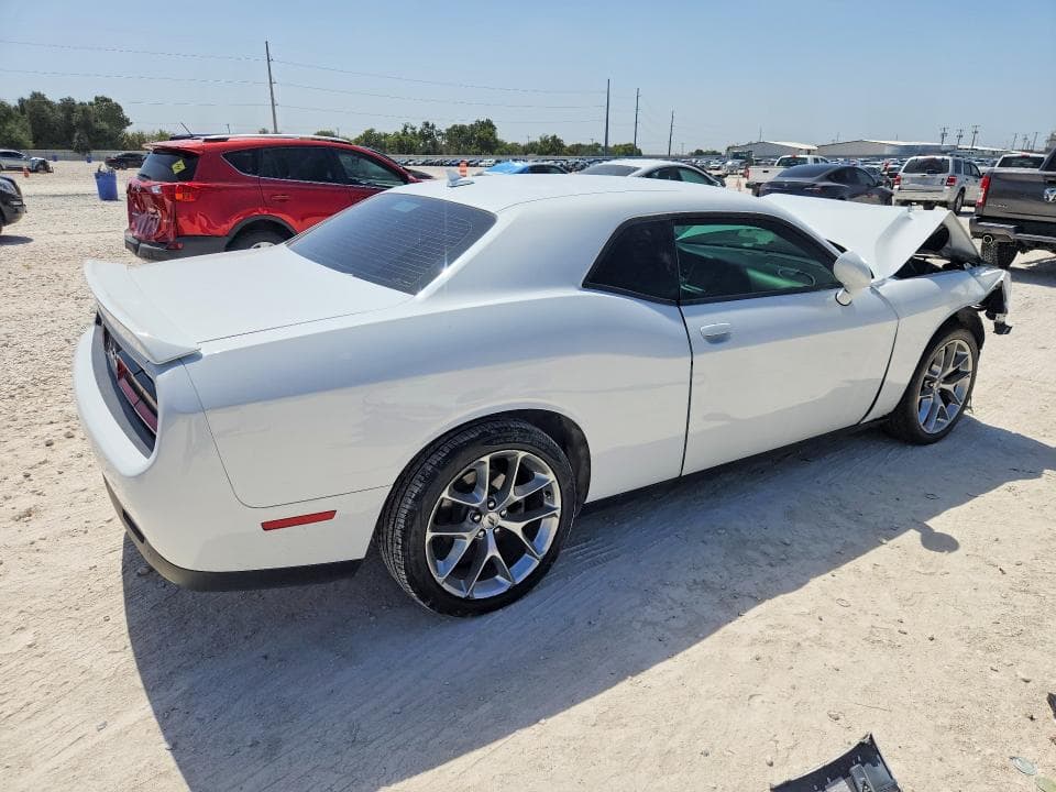 2020 DODGE CHALLENGER SXT 3