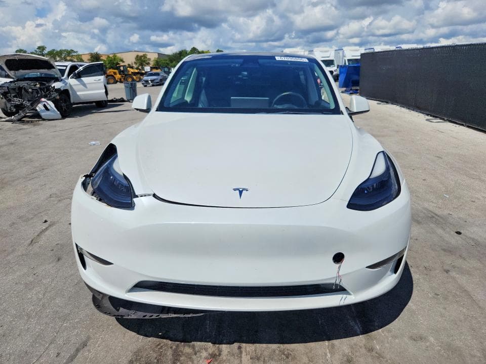 2023 TESLA MODEL Y 5