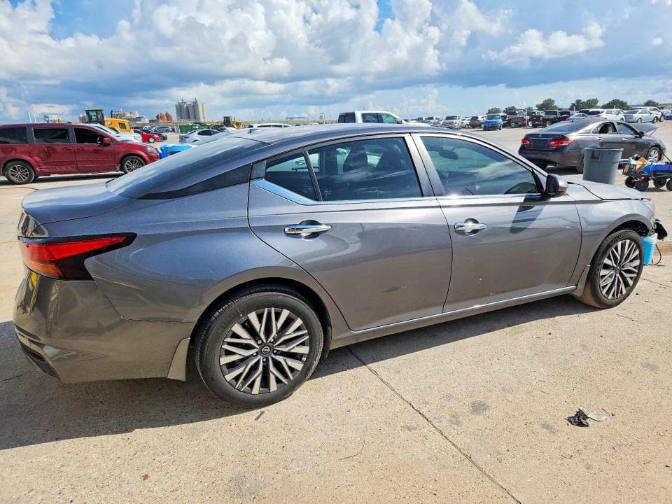 2024 NISSAN ALTIMA SV 3