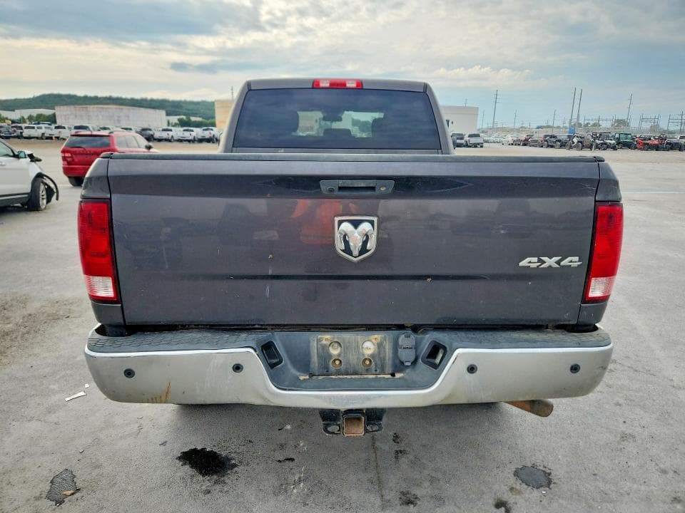 2018 RAM 2500 ST 6