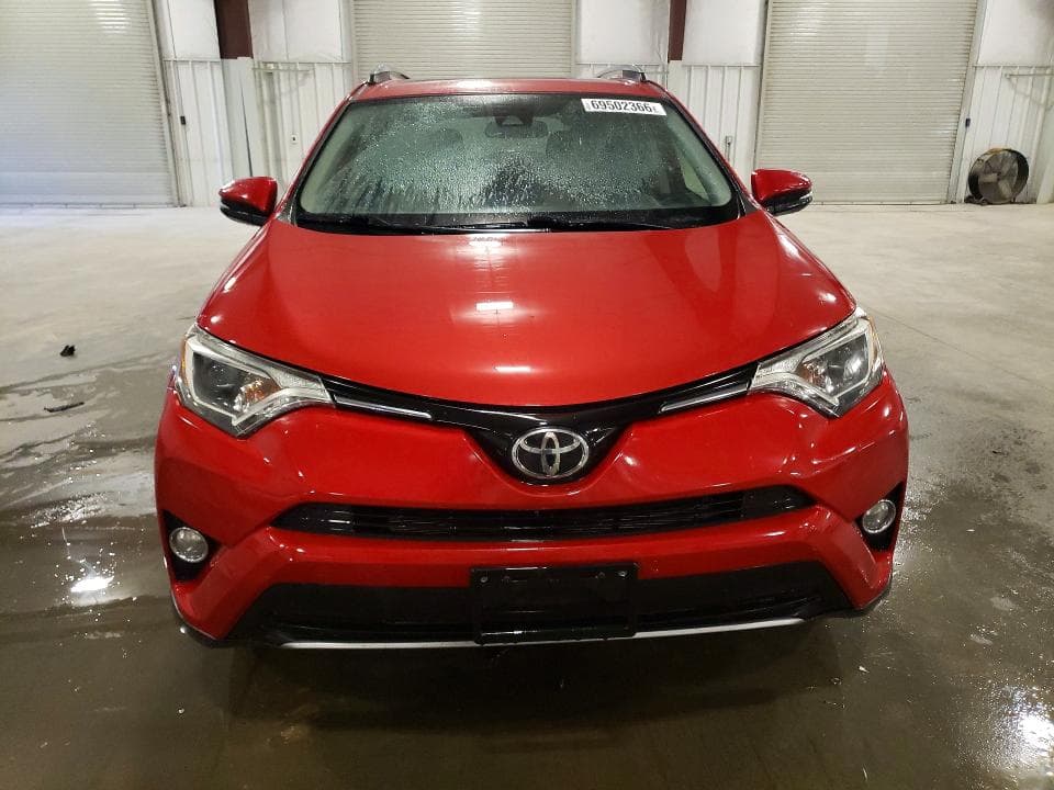 2017 TOYOTA RAV4 XLE 5
