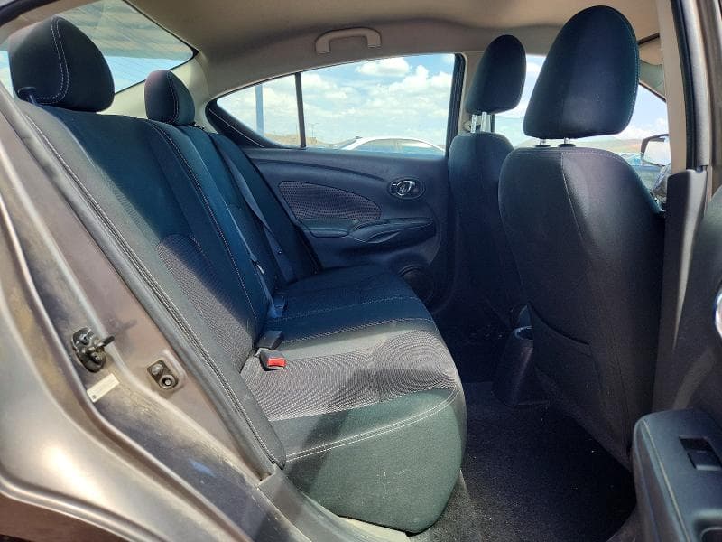 2017 NISSAN VERSA 1.6 S 10