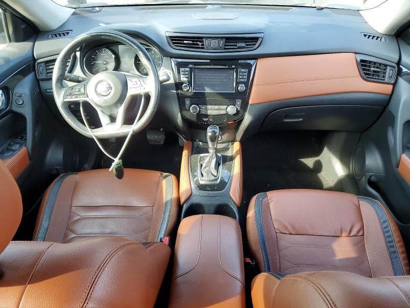 2017 NISSAN ROGUE SL 8