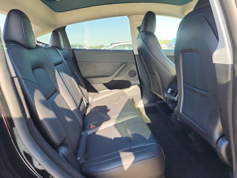 2024 TESLA MODEL Y 10