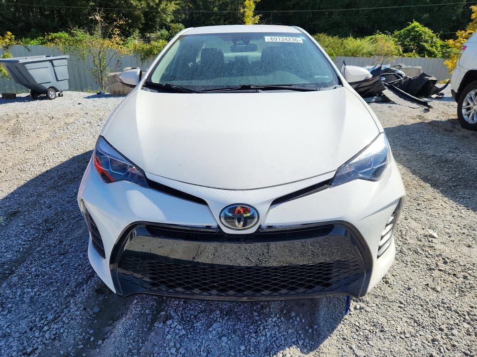 2017 TOYOTA COROLLA SE 5