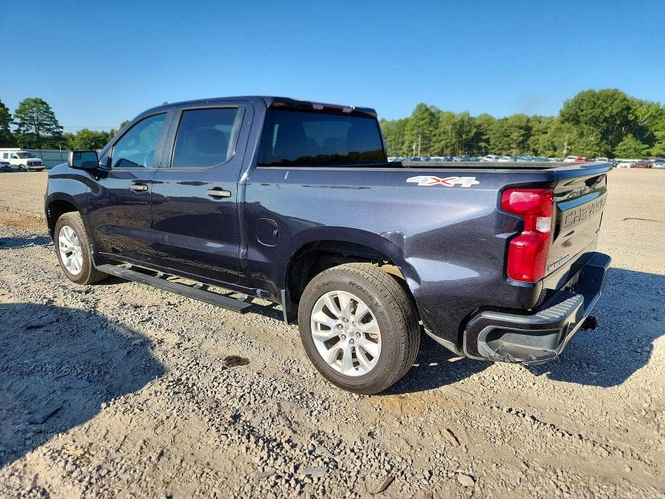 2022 CHEVROLET SILVERADO K1500 CUSTOM 2
