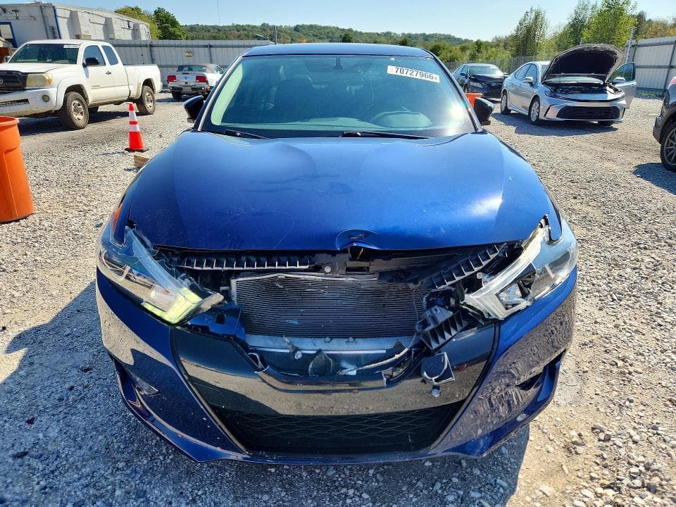 2017 NISSAN MAXIMA 3.5 SR 5