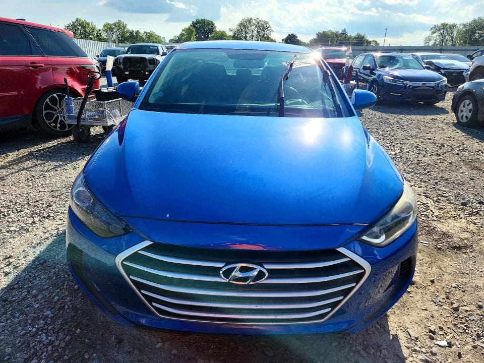2018 HYUNDAI ELANTRA SE 5