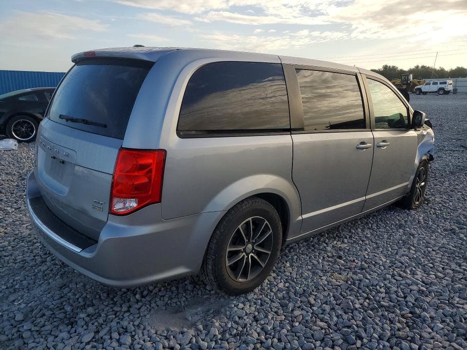 2018 DODGE GRAND CARAVAN GT 3
