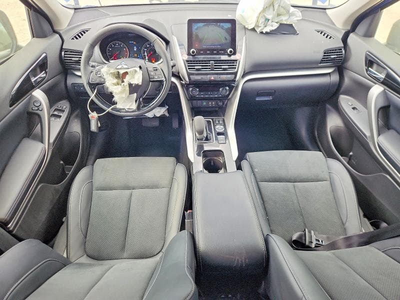 2026 MITSUBISHI ECLIPSE CROSS SE 8