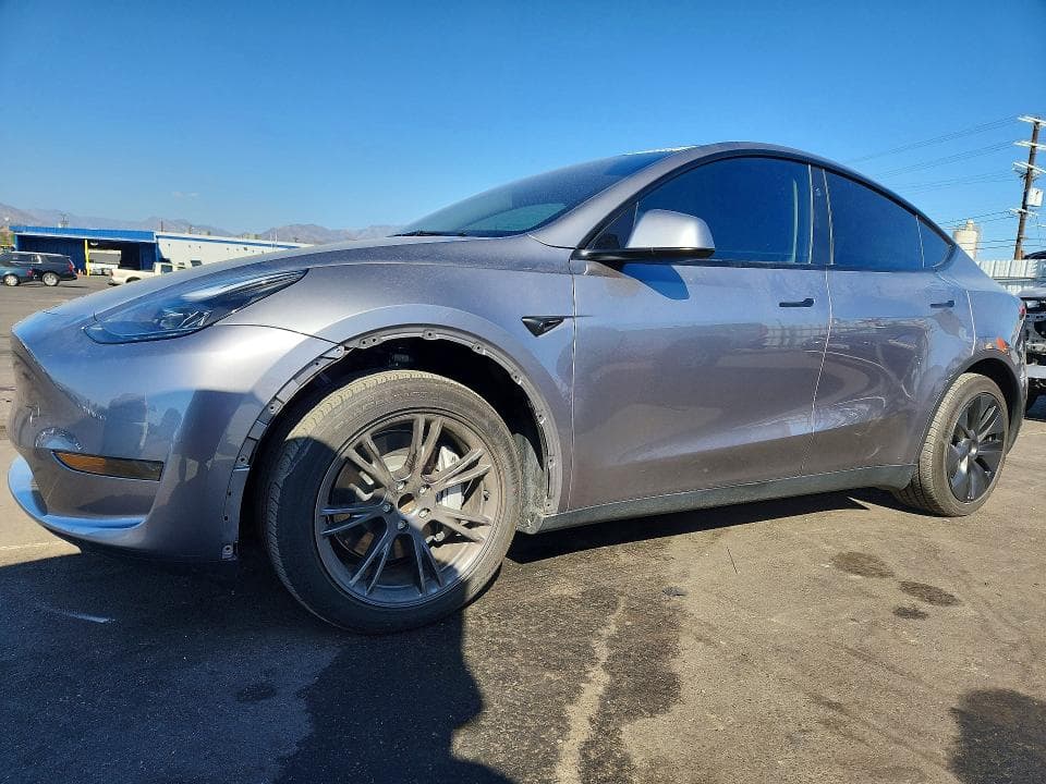 2025 TESLA MODEL Y - 1