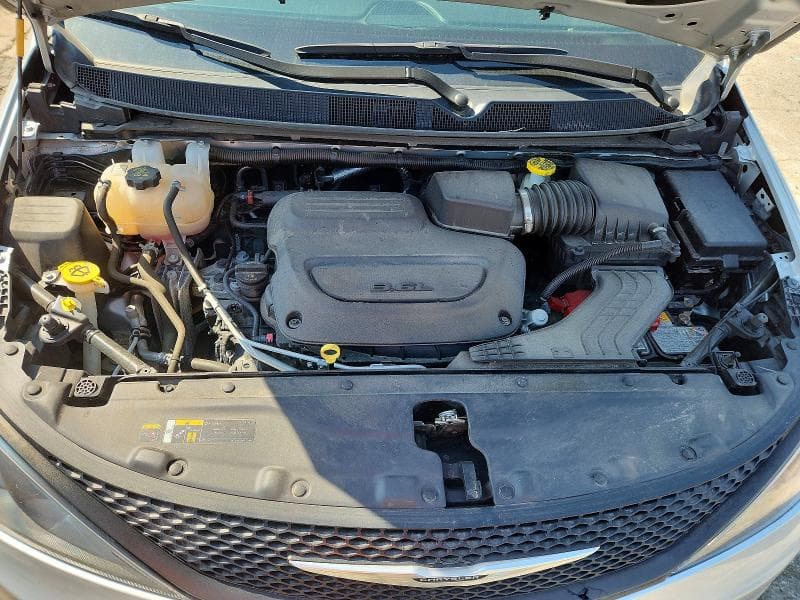 2024 CHRYSLER VOYAGER LX 12