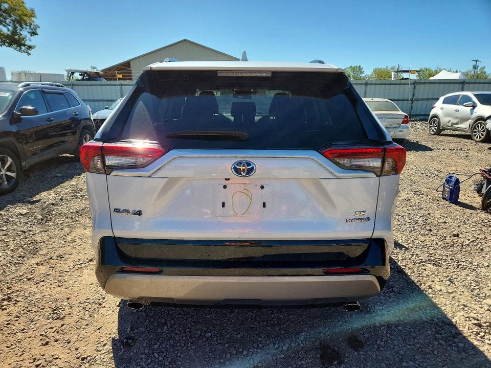 2023 TOYOTA RAV4 SE 6