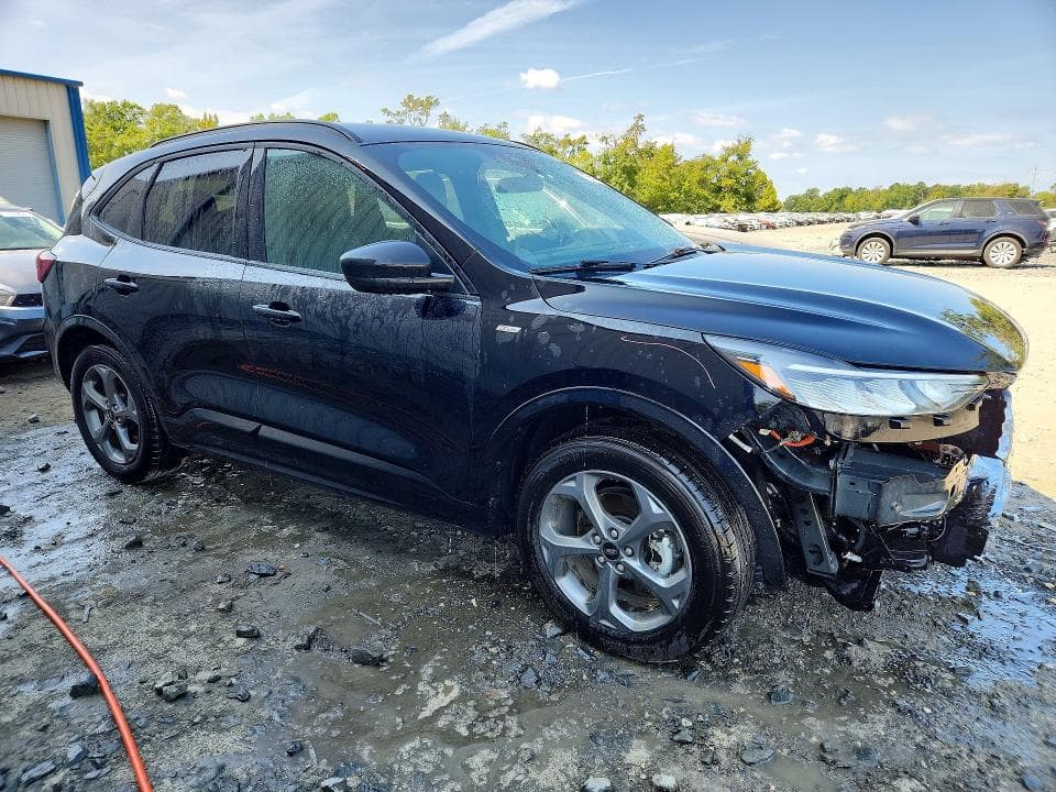 2024 FORD ESCAPE ST LINE 4
