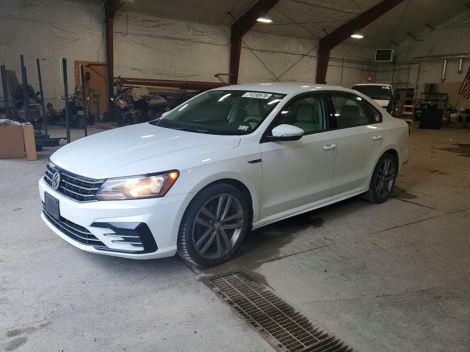 2018 VOLKSWAGEN PASSAT S - 1