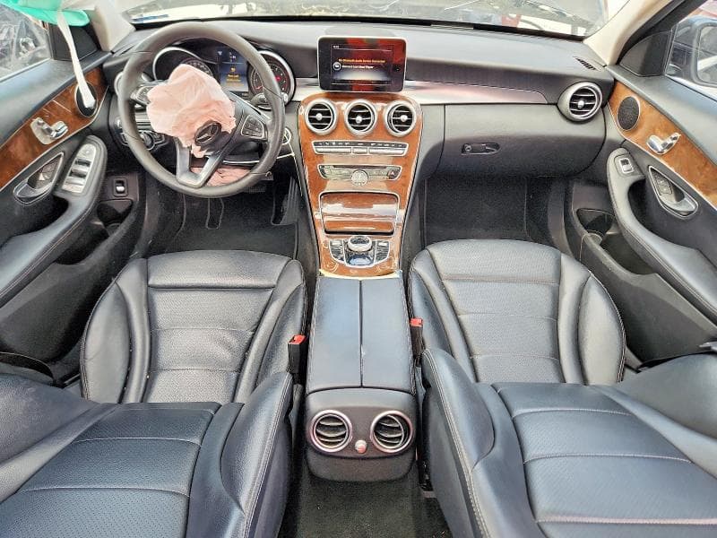 2017 MERCEDES-BENZ C 300 8