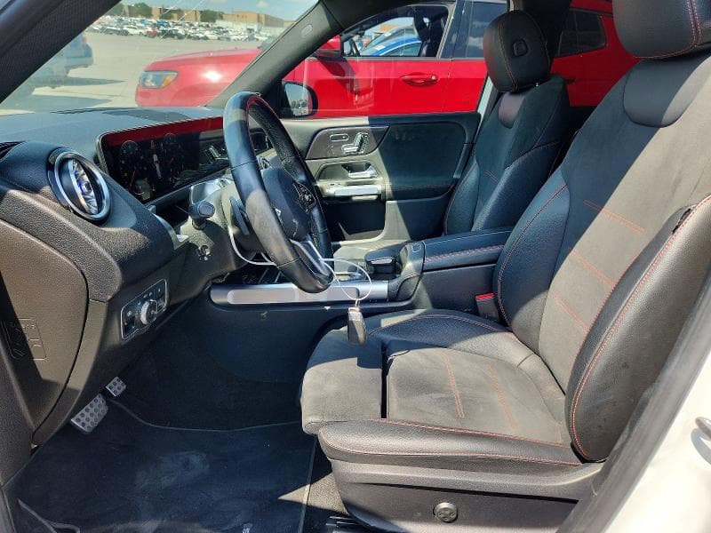 2021 MERCEDES-BENZ GLB 250 4MATIC 7