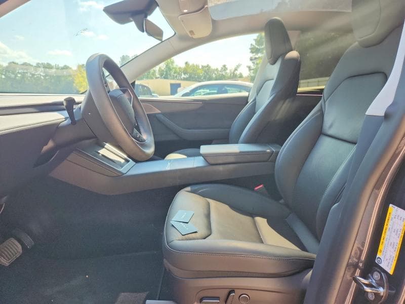 2026 TESLA MODEL Y 7