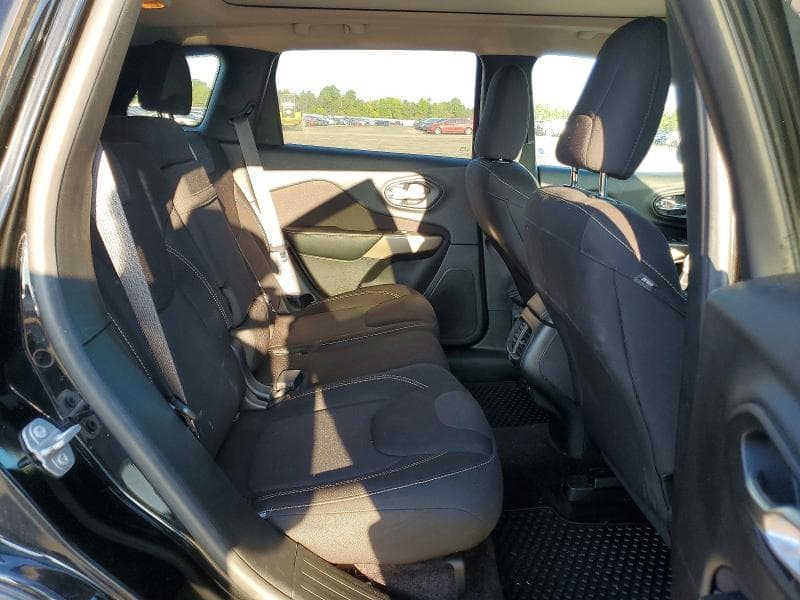2017 JEEP CHEROKEE LATITUDE 11