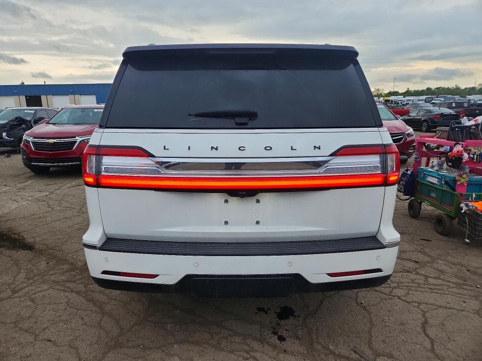 2021 LINCOLN NAVIGATOR BLACK LABEL 6