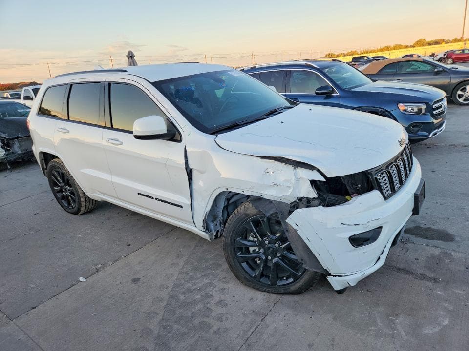2020 JEEP GRAND CHEROKEE LAREDO 4