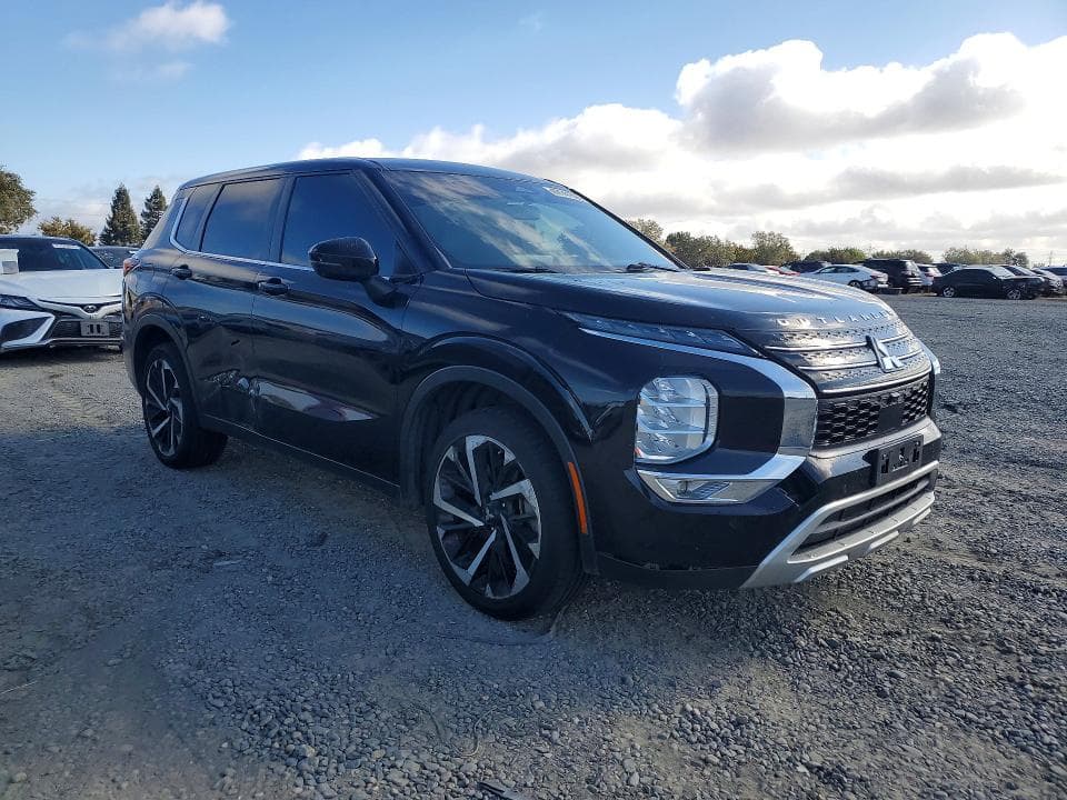 2022 MITSUBISHI OUTLANDER SE 4