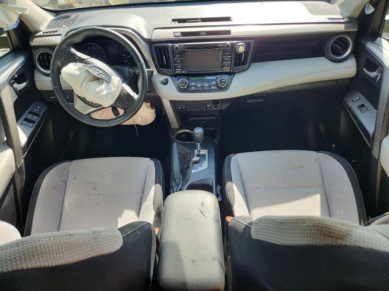 2017 TOYOTA RAV4 XLE 8