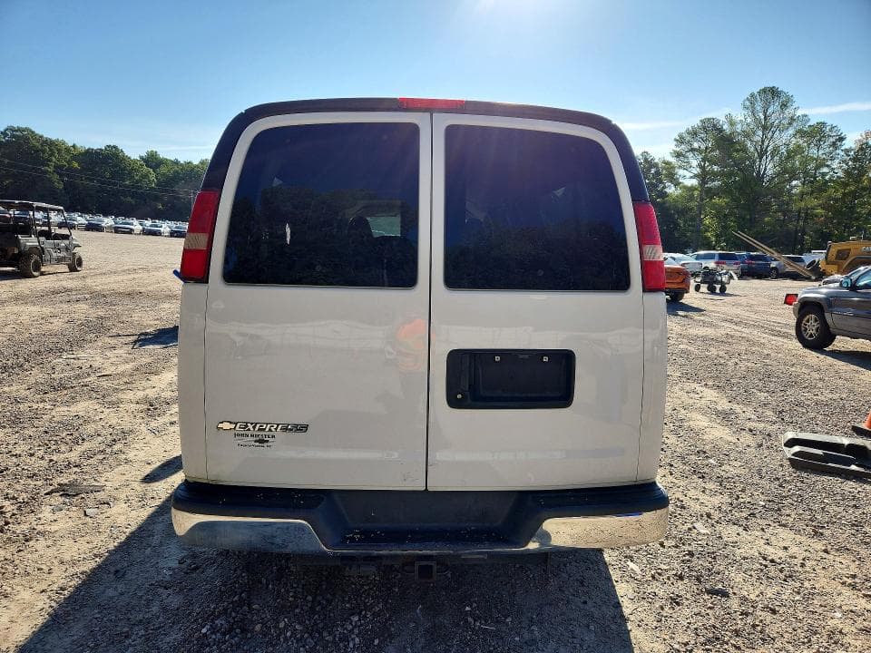 2017 CHEVROLET EXPRESS G3500 LT 6