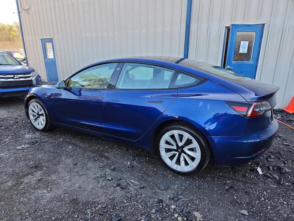 2022 TESLA MODEL 3 2