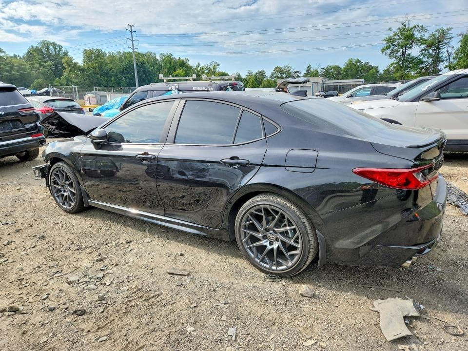 2025 TOYOTA CAMRY XSE 2