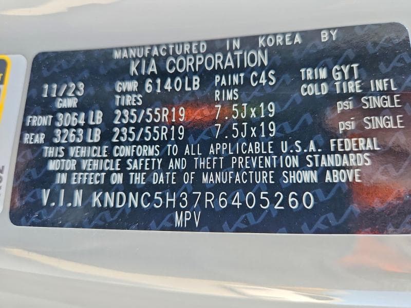 2024 KIA CARNIVAL EX 14