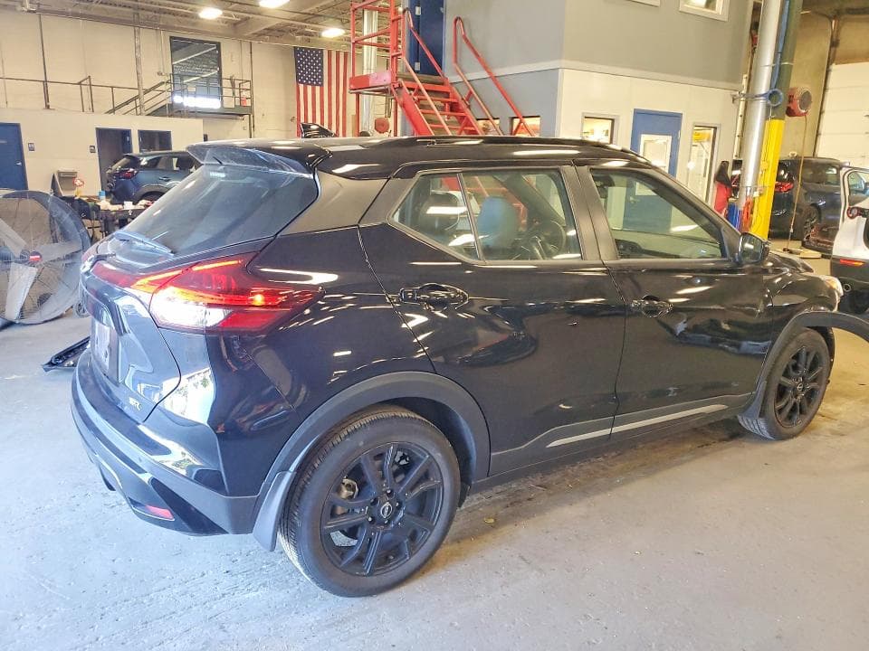 2023 NISSAN KICKS SR 3