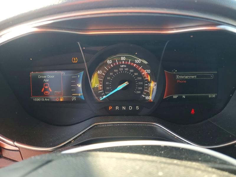 2017 FORD FUSION SE 9