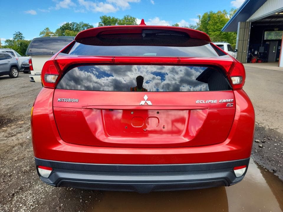 2018 MITSUBISHI ECLIPSE CROSS ES 6