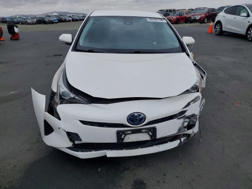 2018 TOYOTA PRIUS TWO 5