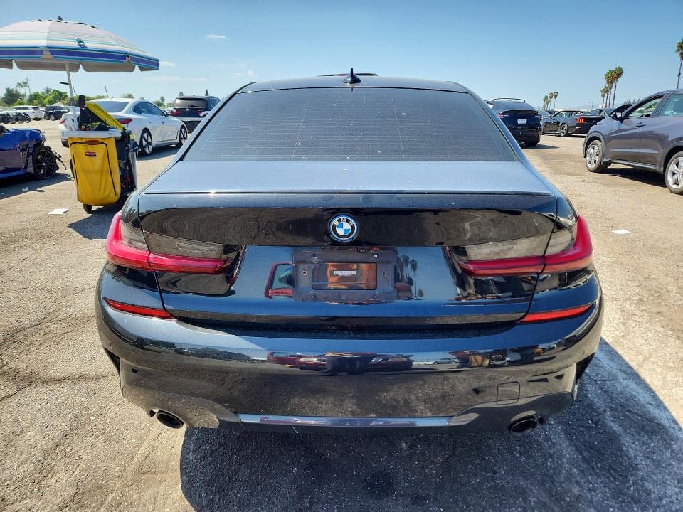 2022 BMW 330E 6