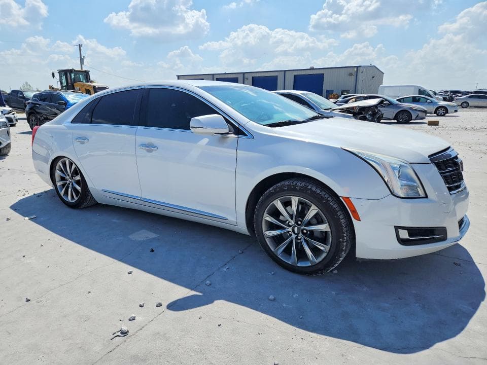 2017 CADILLAC XTS 4