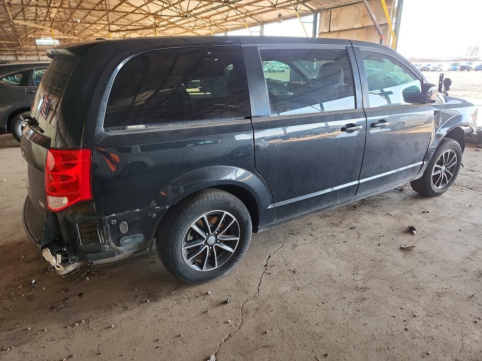 2018 DODGE GRAND CARAVAN SE 3