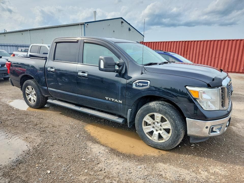 2017 NISSAN TITAN SV 4