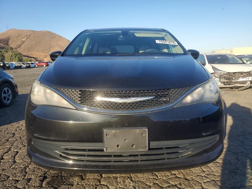 2017 CHRYSLER PACIFICA LX 5