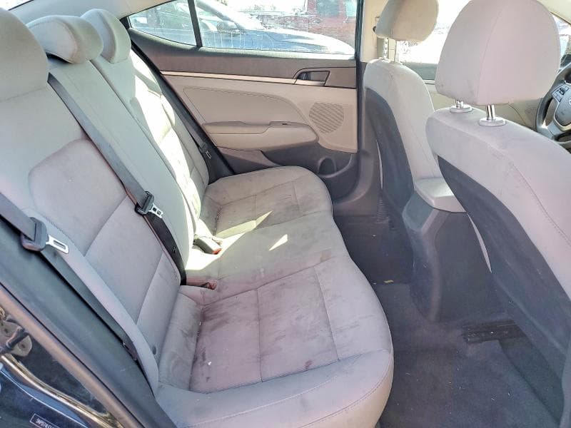 2018 HYUNDAI ELANTRA SE 10